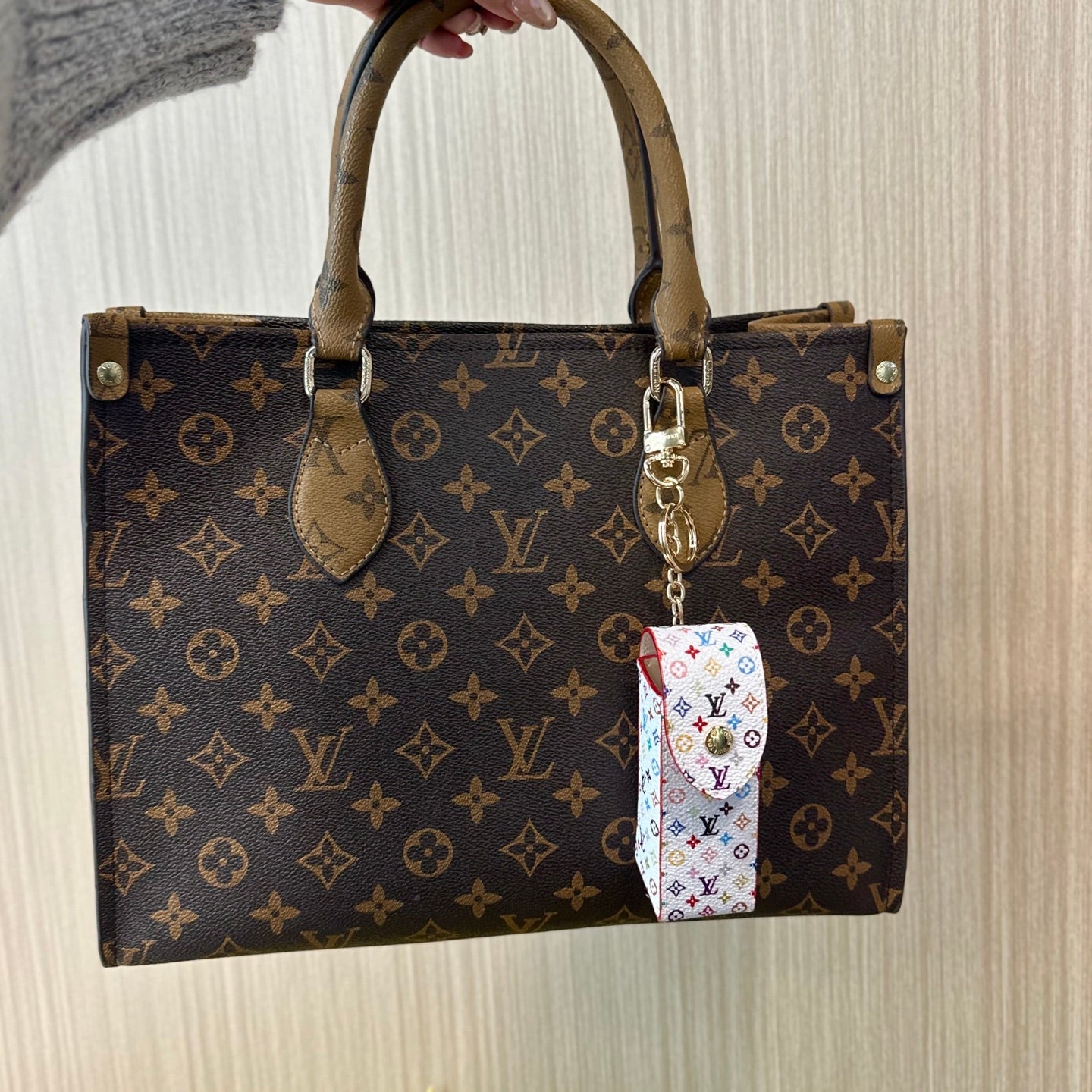 New lipstic bag charm